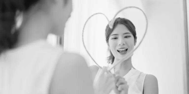 Leia mais sobre o artigo Como a Saúde da Pele pode Afetar sua Confiança e Autoestima? 